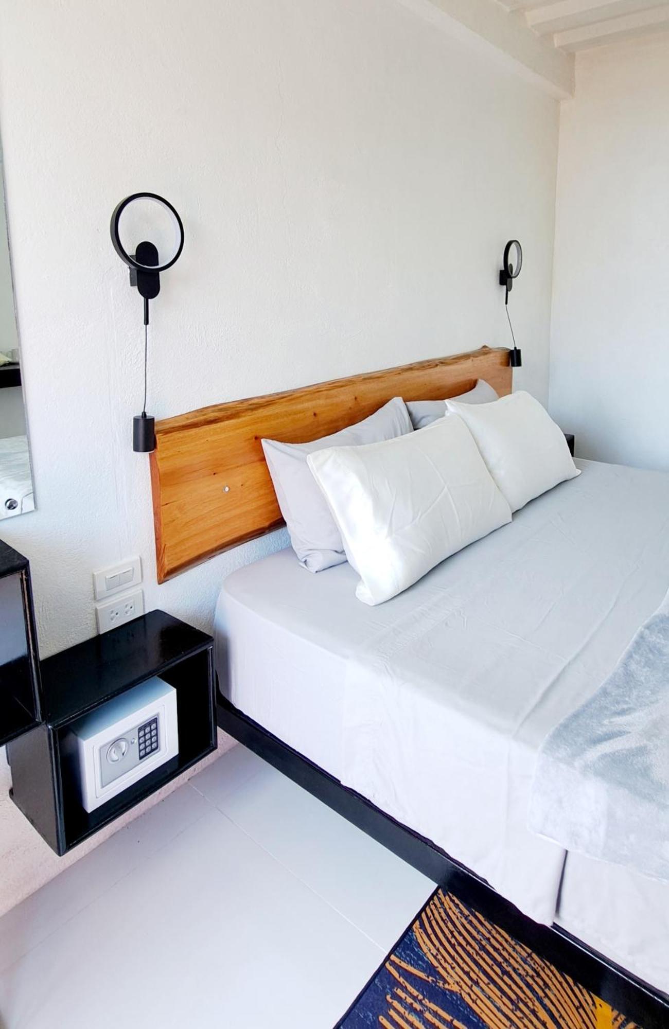 Bougainvillea Guesthouse 산후안 외부 사진