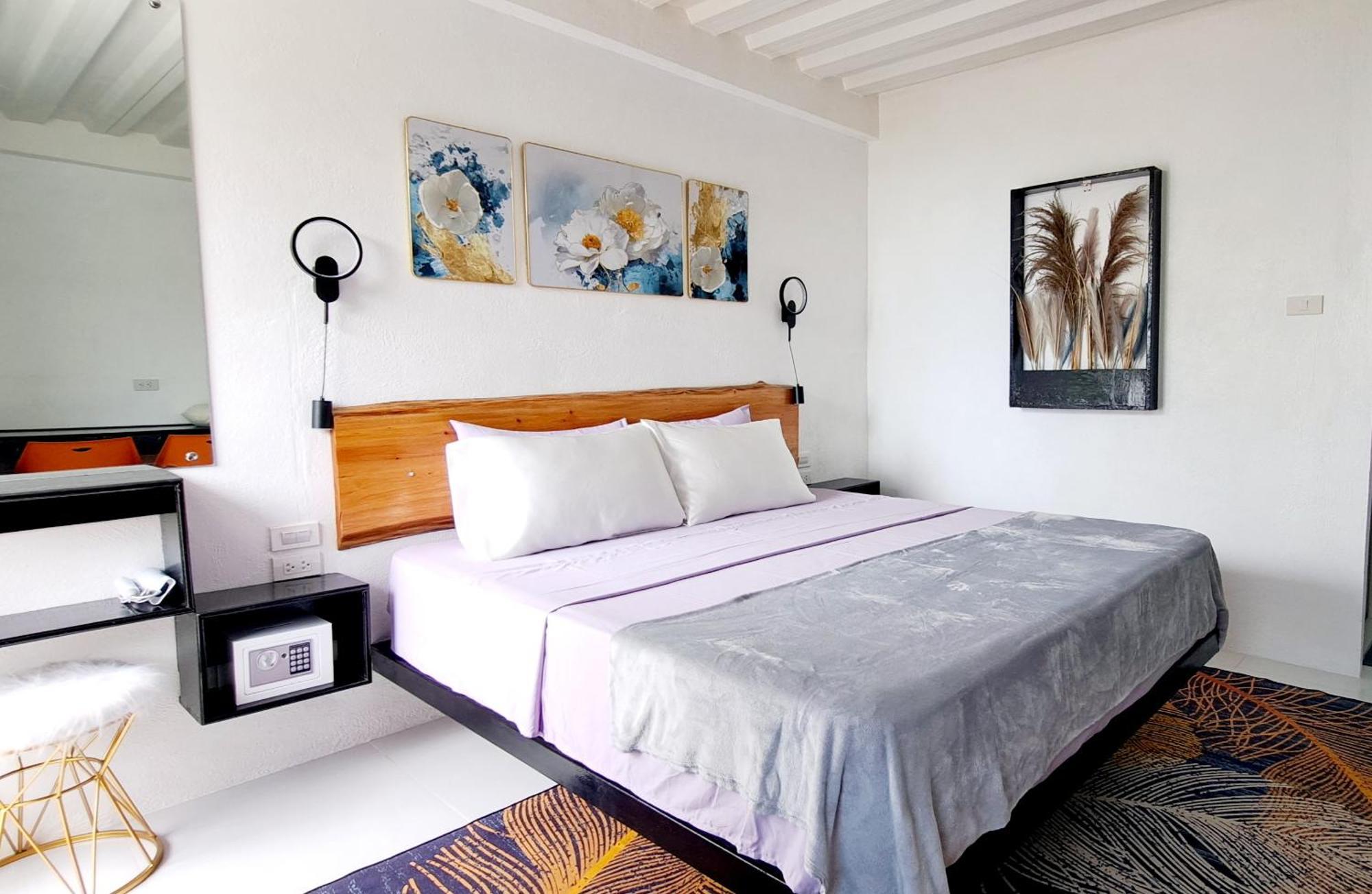 Bougainvillea Guesthouse 산후안 외부 사진
