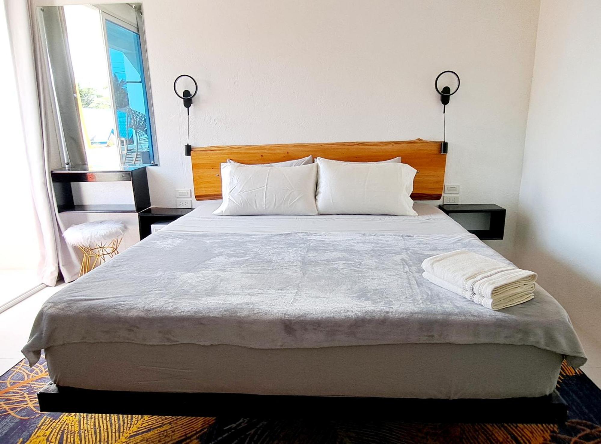 Bougainvillea Guesthouse 산후안 외부 사진
