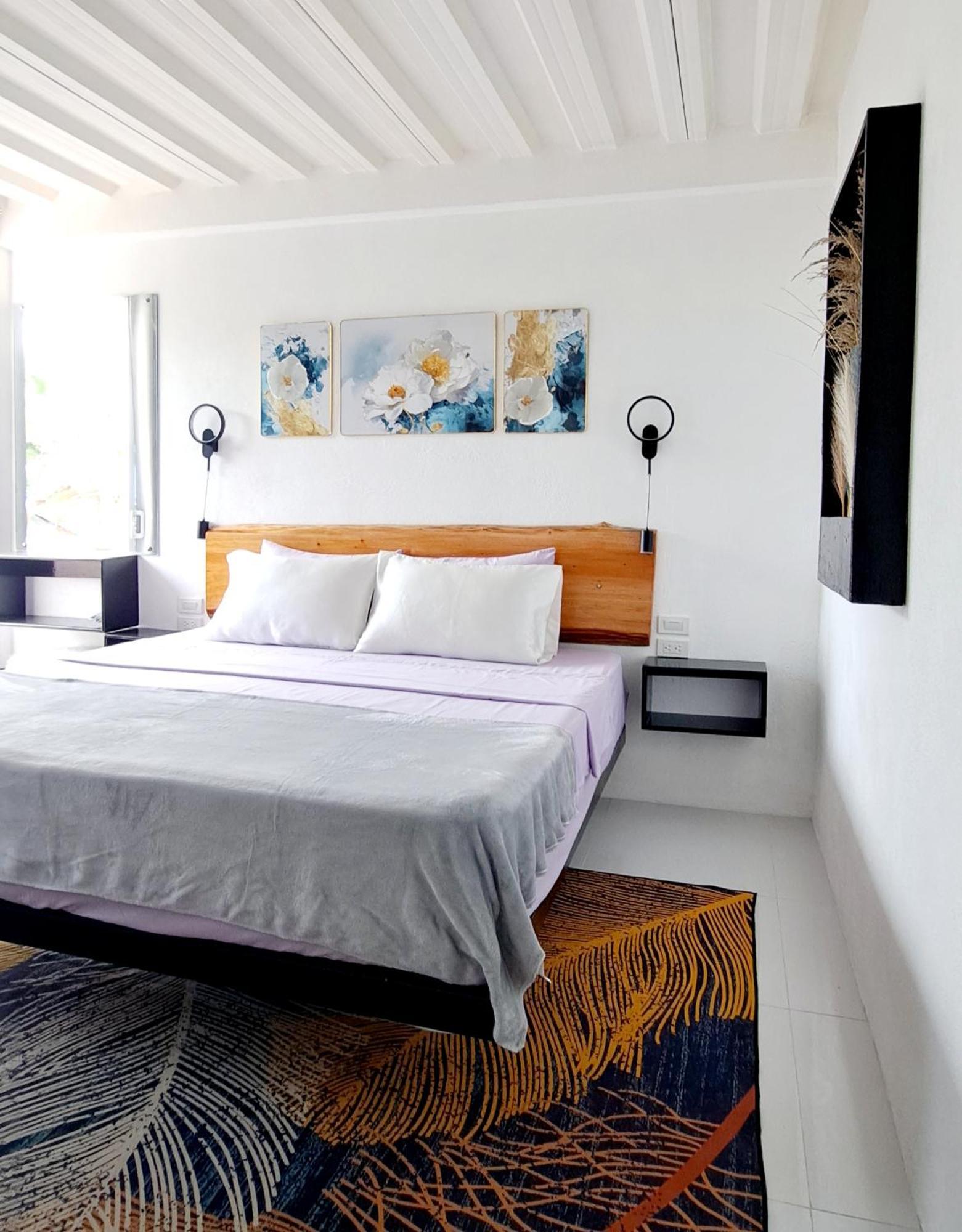 Bougainvillea Guesthouse 산후안 외부 사진