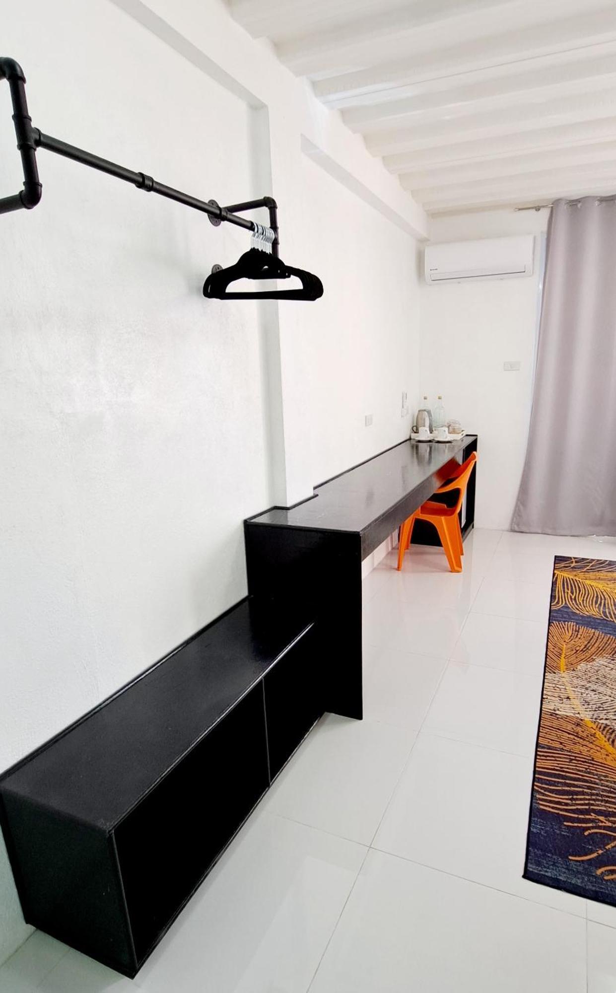 Bougainvillea Guesthouse 산후안 외부 사진